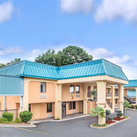 Super 8 By Wyndham Forest Park Esterno foto