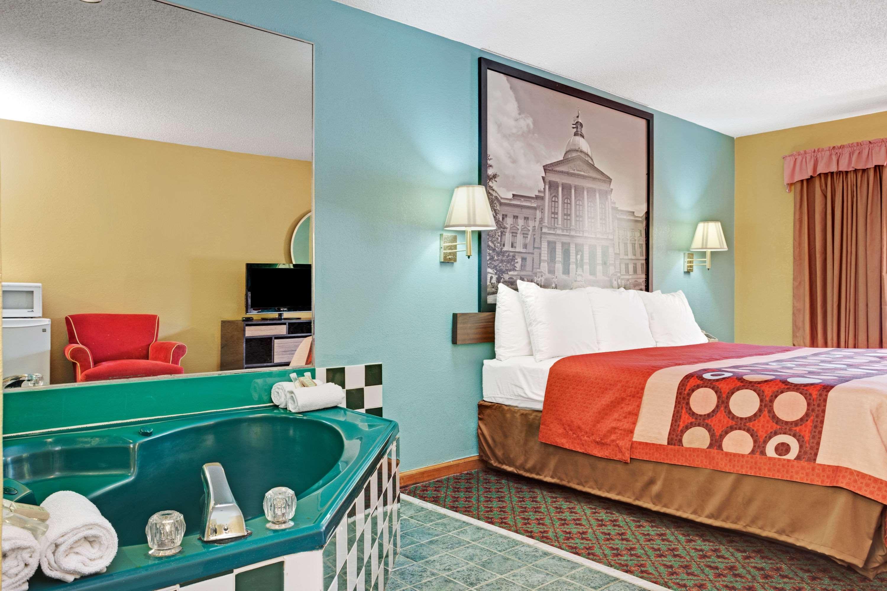 Super 8 By Wyndham Forest Park Esterno foto
