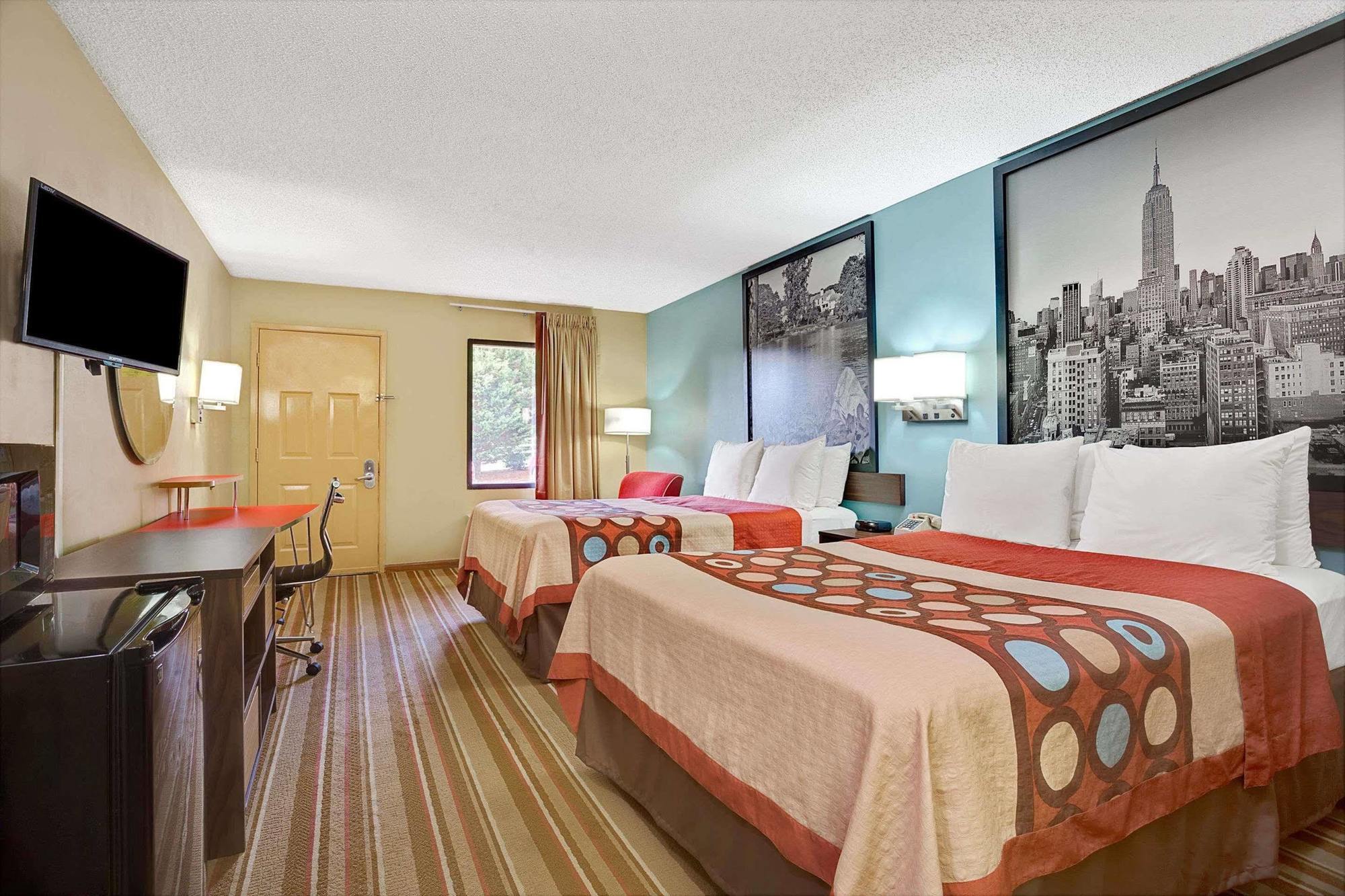 Super 8 By Wyndham Forest Park Esterno foto